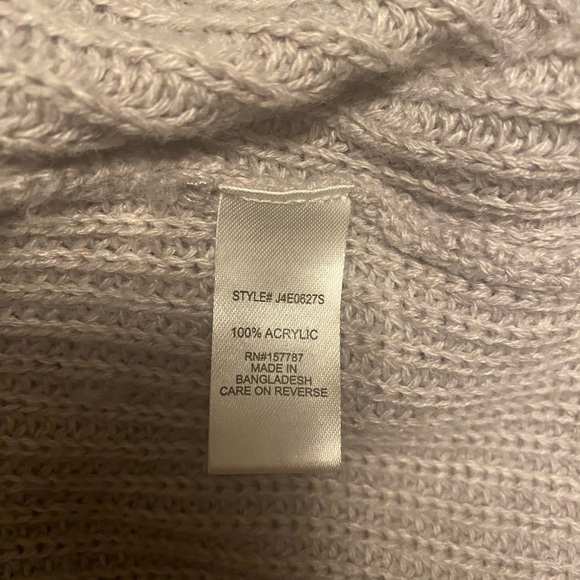 Jolie & Joy Cinched Front Lightweight Sweater. Size M Great Condition. - Picture 7 of 7